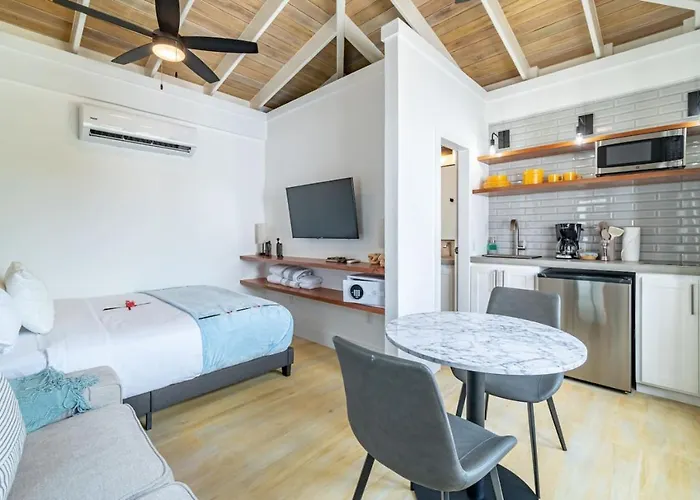 Casa Serena And Mistico Club Boat Shuttle Villa San Pedro (Ambergris Caye)